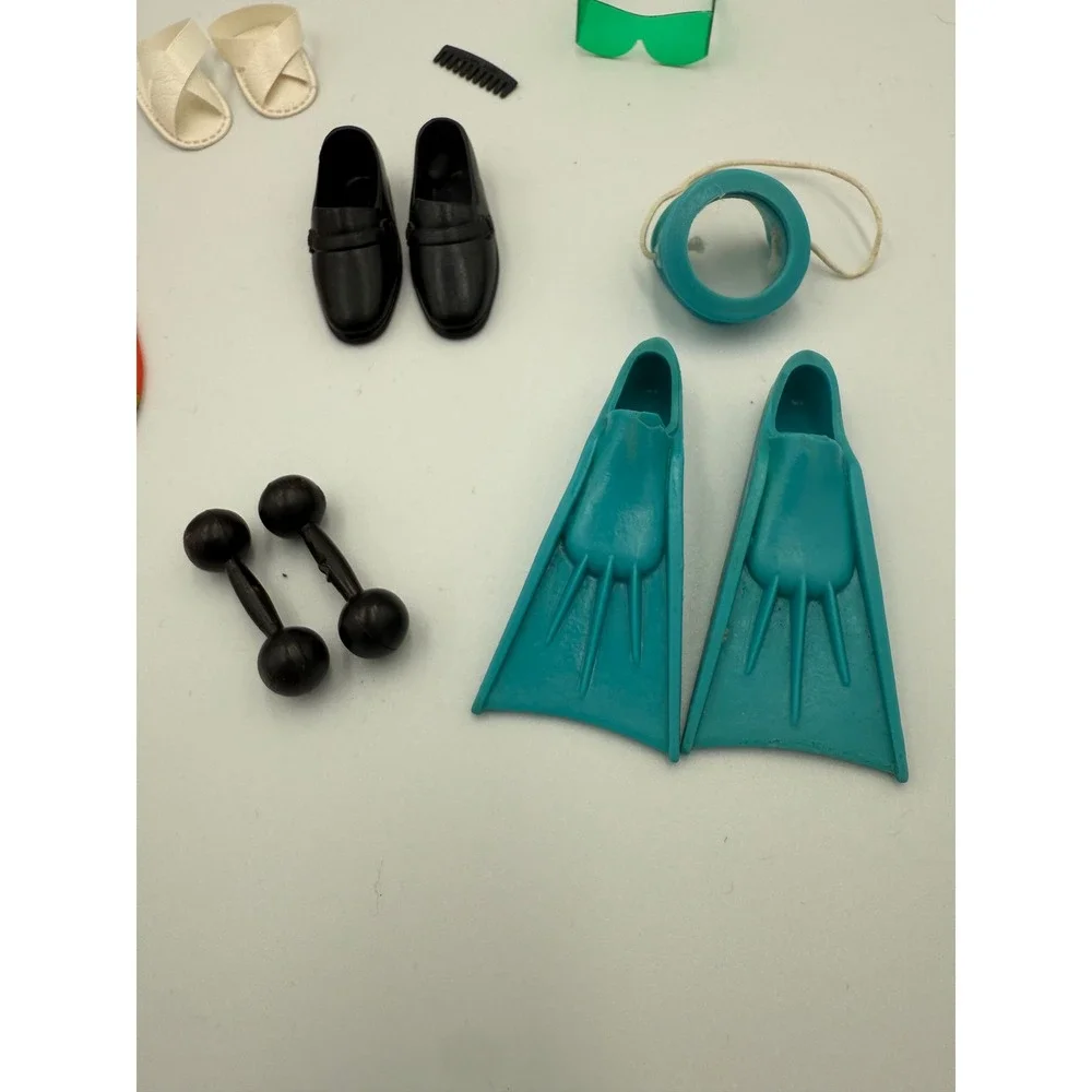 Vintage 1972 Mattel Barbie Ken‎ Brad Fashion Accessories Beach Beat #3384 HTF